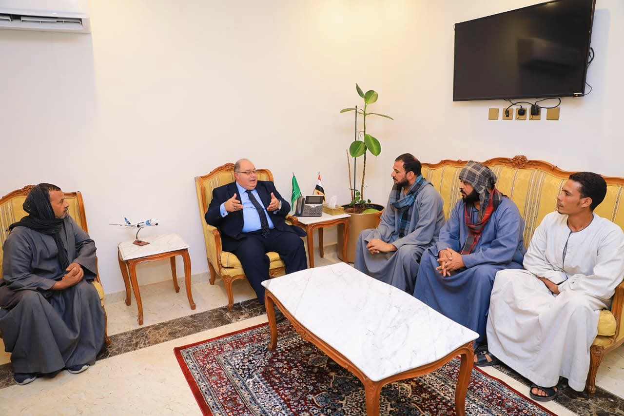 خلال استقبال أسرة المتوفى